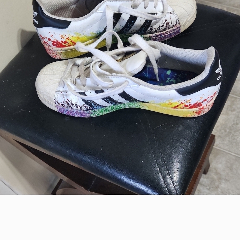 Adidas 2015 Pride sneakers